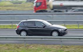 Durch die permanenten änderungen der pandemieauflagen sei es nicht möglich gewesen. 40 Kilometer Nichts Bemerkt Selbstfahrendes Auto Vergisst Familie Bei Raststation