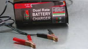 Best Way To Charge A Dead Car Battery How To Hook Up In This Video Youtube