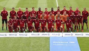 Borussia m'gladbach vs bayern münchen: Fc Bayern Munchen Teamprasentation In Der Allianz Arena Im Liveticker Zum Nachlesen