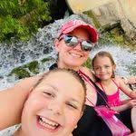 Naomi Adair's Instagram, Twitter & Facebook