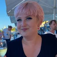 10+ "Bella Slater" profiles