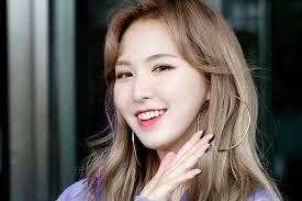 In light of red velvet wendy's recent stage accident at sbs gayo daejeon rehearsals, dispatch met with a red velvet's wendy rehearsed in that environment. Sm Shares Recovery Update Red Velvet S Wendy After Stage Accident Starbiz Net