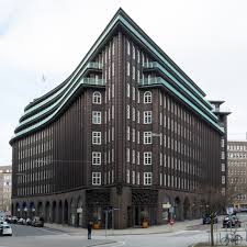 The angular building is a visually impressive landmark of the city, occupying 6,000 square meters at the. Chilehaus Arch Journey