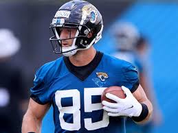 When the jaguars signed tebow, many believed the. Meyer Tebow Has Improved Since Making Te Debut With Jaguars Thescore Com
