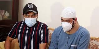 Ferry irawan kusuma, artis yang mengawali kariernya tahun 90an ini kini sedang mendampingi sang istri manis dan harmonis, berikut ini 10 potret manis ferry irawan dan keluarga yang jarang disorot. N4qsy6 47e7nhm