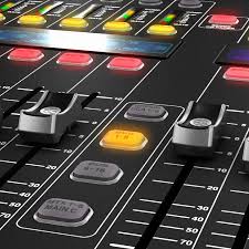 Unlocking the console, automation and linking, storing a scene. Midas Product M32