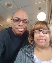 Gwen Skinner's Instagram, Twitter & Facebook