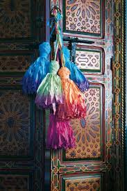 Pin Von Bedour Aldakhil Auf Visual Merchandising Orientalische Deko Unkonventionelles Dekor Orientalisch