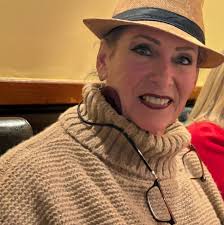 What was the name of the Blue Hawaii restaurant in Shelbyville Rd,  Louisville?