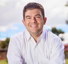 🔴 “Cálculo político” señaló el candidato presidencial del PLN. #Politica  El candidato presidencial, señaló que Gilberth Jiménez Diputado salió del  partido por no ganar las primarias del PLN. Afirmó además que en