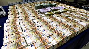 You can choose the period from 7 days up to 1 year. Dubai Bound Nigerian Nabbed With Over 1 Billion Naira Worth Of Cash Bellanaija