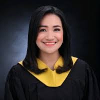 April Manis's Instagram, Twitter & Facebook