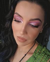 🥰 EL MAQUILLAJE PARA MI ES ARTE, ES LA EXPRESIÓN DE MI ALMA QUE SALE DE  MIS OJOS Y SE DESBORDA POR MIS MANOS 🥰 GRACIAS POR CONFIAR EN MÍ, POR  RECOMENDARME