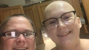 Amy Parent's Instagram, Twitter & Facebook