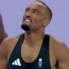 Matthew Hudson-Smith wins Team GB's first men's 400m gold in 100 years