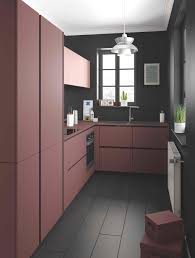 Cuisine Rouge Et Nuances De Rouge Cuisine Rouge Cuisine Moderne Cuisine De Petit Appartement