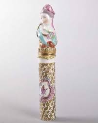 A Good 18th Century Chelsea Porcelain Bodkin Case Jan 25 2018 John Nicholson Auctioneers In United Kingdom Beautiful Perfume Bottle Perfume Bottles Glass Perfume Bottle