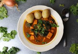 Westafrikanischer Erdnusseintopf Mit Puff Puffs Dailyvegan Rezept Nigerianische Rezepte Essen Einfache Gerichte