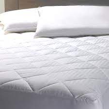 Trial period if you're buying a. Amazon Com W Hotels Mattress Pad Diamond Quilted Mattress Topper Fits Mattresses Up To 18 Queen 60 X 80 X 18 Home Kitchen