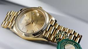 A gold daytona with an official list price of around 40,000 usd will only set you back between 41,000 and 46,000 usd on chrono24. How Much Gold Is In A Solid Gold Rolex Montredo