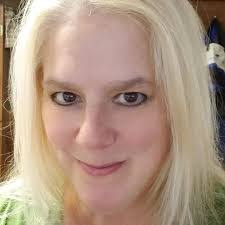 Carolyn Molitor's Instagram, Twitter & Facebook