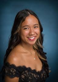 Meghan Robles's Instagram, Twitter & Facebook