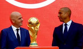 The game stops resembling anything you've really seen before as things move towards the final circles and combat morphs into a shifting, acrobatic build with dozens of. World Cup Trophy How Tall Is It How Much Does It Weigh How Much Is It Worth Football Sport Express Co Uk