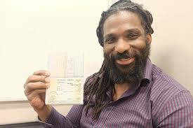 Convert gets Israeli citizenship following five-year bureaucratic battle