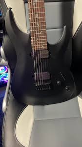 SCHECTER DAMIEN 7, I couldn’t resist 🤘🎸🦇#schecter #guitar #guitartok  #schecterguitars #damien #demon