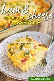 The casserole gets loads of flavor from the cheese, bell pepper, and diced ham. Ham Cheese Hash Brown Breakfast Casserole Plain Chicken