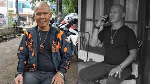 Mengucapkan terima kasih kepada burung pipit. Sturuqzagsvfhm
