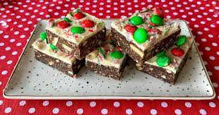 No Bake Christmas Slice Recipe From Vj Cooks Recipe Chocolate Slice Christmas Chocolate Christmas Cooking