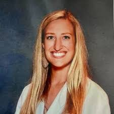 Kelly Ludlow's Instagram, Twitter & Facebook