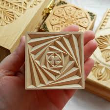 Chip Carving Expert Techniques And 50 All Time Favorite Projects 492 Otmetok Nravitsya 3 Kommentariev Tatiana Baldina Tatbalcarvings V Instagram V Poslednie Nedeli Wood Carving Designs Chip Carving Wood Carving Art