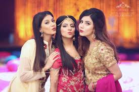 Photos Wedding Dresses For Girls Cute Couples Friends In Love Stylish selfie poses with bestie and sister/ picture ideas with best friend #selfie #poses #friends. photos wedding dresses for girls
