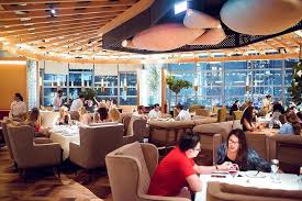 Enjoy The Most Popular Seafood Dishes Around The World At Crab Market In Dubai Dubai Hotel Dubai Travel Guide Hotel