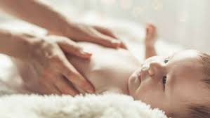Les boutons de chaleur sont un problème de santé fréquent chez le bébé. Comment Soigner La Dermatite Atopique De Mon Bebe Magicmaman Com