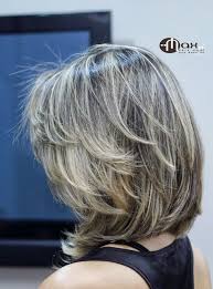 Les cheveux courts sont souvent plébiscités par les femmes. Coupe Courte Cheveux Gris Femme 50 Ans Archives Page 138 Sur 185 Magazine Moms Inspiration Pour Parents Modern Mom Fashion Lifestyle Magazine