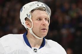 Hulvatonta tylytystä! Leo Komarov tyrmää NHL-supertähden törttöilyt: "Olen  naimisissa