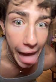 Lance Vickers's Instagram, Twitter & Facebook