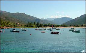 Corse La Plage De Sagone Et L Arriere Pays Paysages Du Monde Paysage Pays