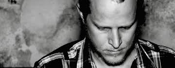 Hudba plná šroubovic a fyzikálních jevů