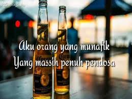 Kata kata sindiran halus kasar frontal untuk pacar, teman dan mantan karena sakit kati kecewa orang sombong penjilat bermuka dua cewek matre. Kata Kata Keren Orang Mabuk