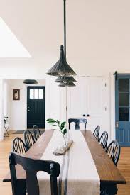 black windsor style dining chair