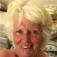 Christina Mcfarlane's Instagram, Twitter & Facebook