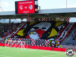 Somit gewinnen sie das siebte spiel in folge und stehen punktgleich mit yb an der tabellenspitze. 29 07 2018 Fc Thun Fc Luzern 2 1 Stockhorn Arena Thun
