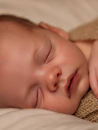 One week of Dawson Walker 👶🏼🤎 I can hardly grasp the days they are going  by so fast but we are soaking in every second 🥹