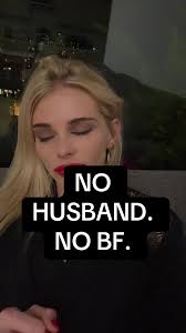 zaradeeley (@zaradeeley)’s videos with original sound