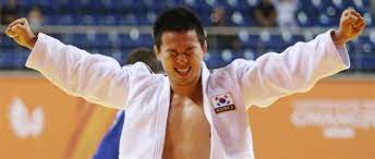 2021.05.13 598 5 이슈 '제자 성폭행' 前 유도 국가대표 왕기춘, 2심 징역 6년 선고.news 7: ë¯¸ì„±ë…„ìž ì„±í­í–‰ í˜ì˜ ì™•ê¸°ì¶˜ì€ ëˆ„êµ¬ ê³¼ê±° Mbë¹„íŒ ì†Œì‹ ë°œì–¸ í•œê²½ë‹·ì»´