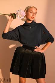 Emma Chamberlain Net Worth 2024